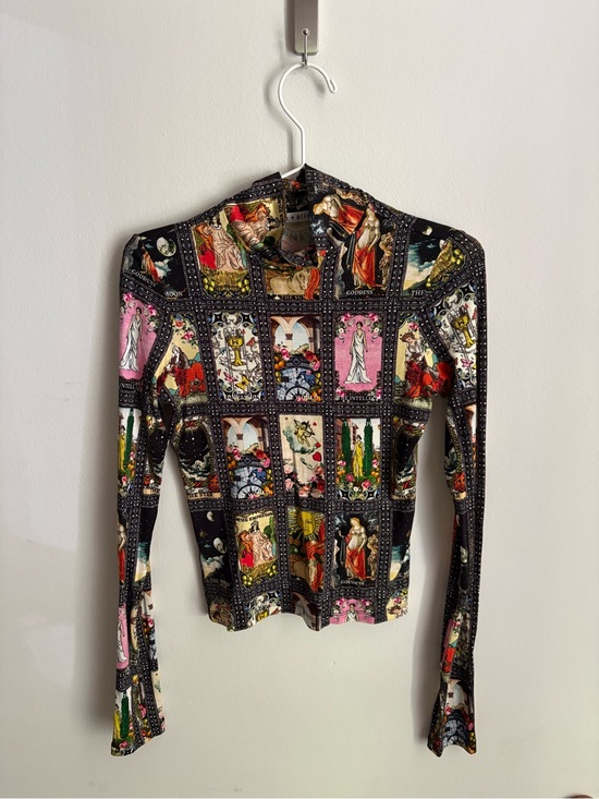 Alice + Olivia Tops - Alice + Olivia Black Tarot Card Print Long Sleeve Top